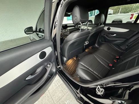 Used 2022 Mercedes-Benz GLC 300 image 18