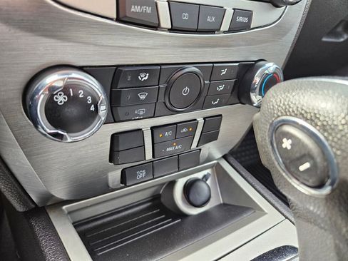 Used 2011 Ford Fusion SE FWD image 23
