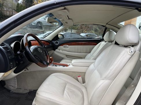 Used 2006 Lexus SC 430 Convertible image 21