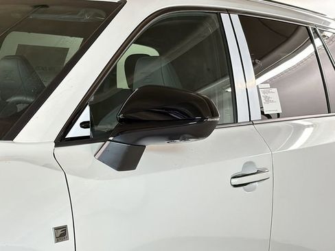 New 2026 Lexus TX 500h AWD image 5