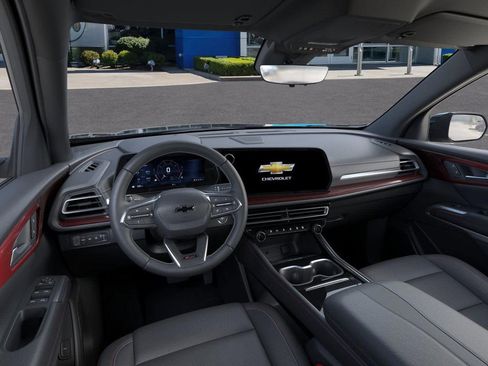 New 2026 Chevrolet Traverse Z71 w/ Driver Confidence Package image 15