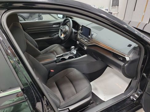 Used 2024 Nissan Altima 2.5 SV image 22