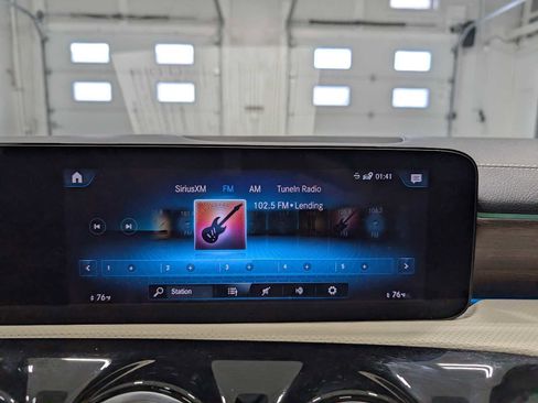 Used 2023 Mercedes-Benz CLA 250 4MATIC image 25