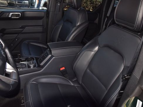 Certified 2025 Ford Bronco Outer Banks image 35