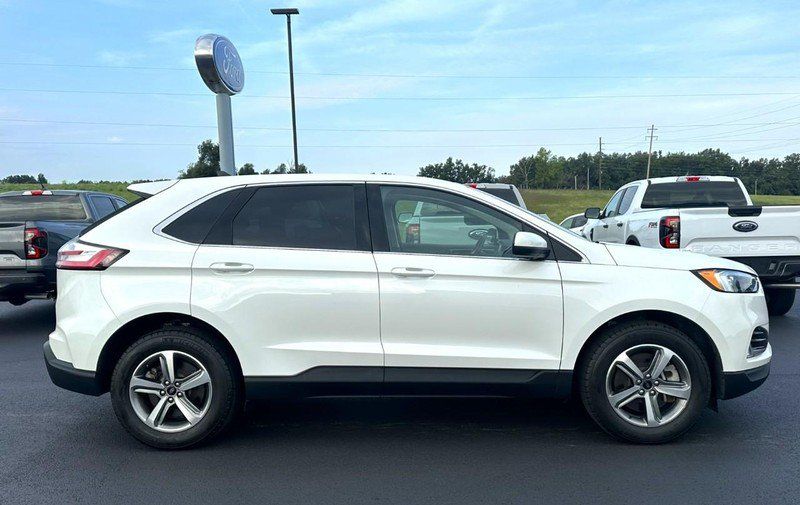 Used 2023 Ford Edge SEL w/ Convenience Package AWD/4WD image 2