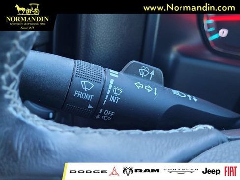 Used 2018 Chevrolet Silverado 1500 LT AWD/4WD image 14