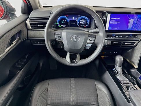 Used 2025 Toyota Camry XLE w/ Premium Package FWD image 24