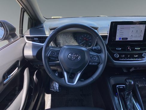Used 2024 Toyota Corolla SE w/ SE Package FWD image 12