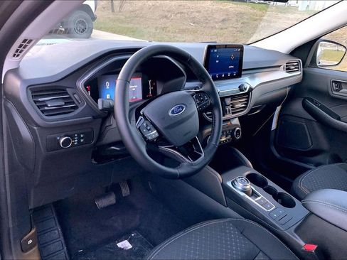 New 2026 Ford Escape Active w/ Cold Weather Package FWD image 6