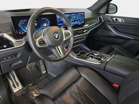 Certified 2025 BMW X7 M60i AWD/4WD image 19
