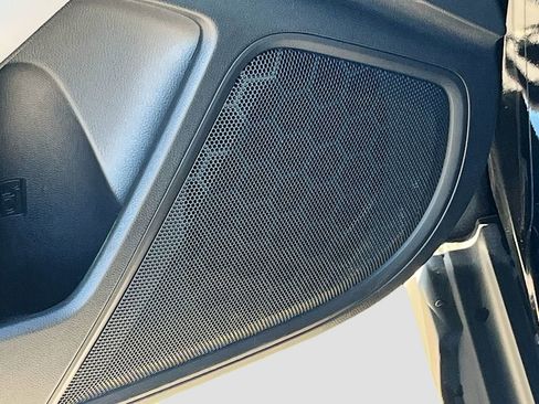 Used 2024 Subaru Outback Premium image 19