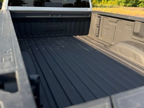 Used 2022 Chevrolet Silverado 3500 High Country w/ Technology Package AWD/4WD image 11
