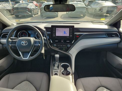 Used 2022 Toyota Camry LE image 16