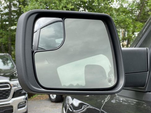 New 2026 RAM 1500 Express AWD/4WD image 31