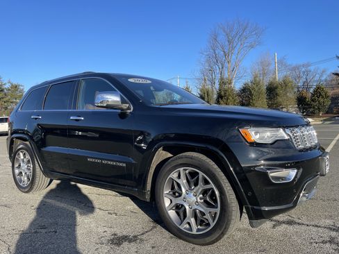 Used 2020 Jeep Grand Cherokee Overland image 3