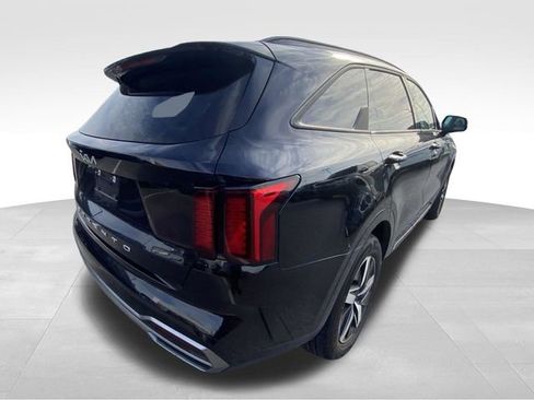 Used 2022 Kia Sorento EX w/ Panoramic Sunroof Package FWD image 9