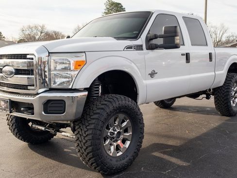 Used 2013 Ford F250 XLT w/ XLT Interior Pkg image 3