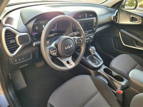 Used 2024 Kia Soul LX w/ Option Group 015 image 7