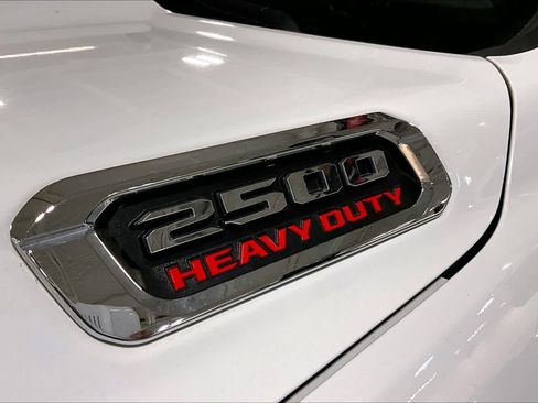 Used 2024 RAM 2500 Laramie image 15