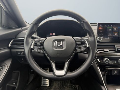 Used 2019 Honda Accord Sport image 14