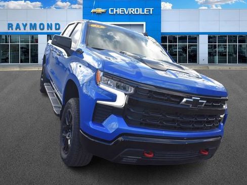 New 2025 Chevrolet Silverado 1500 LT Trail Boss w/ Convenience Package II image 10