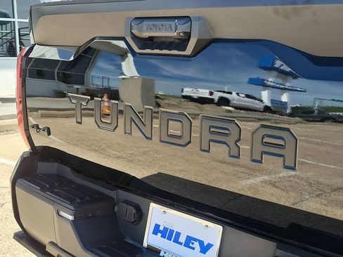 Used 2023 Toyota Tundra SR5 AWD/4WD image 29