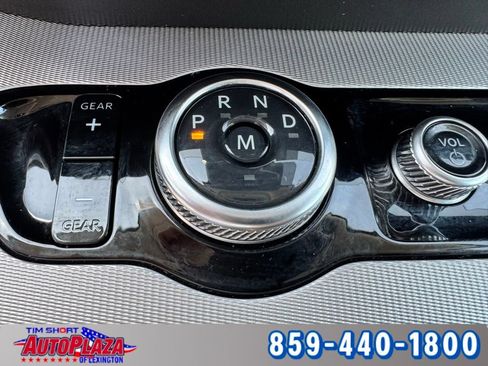 Used 2025 Ford Expedition Active AWD/4WD image 22