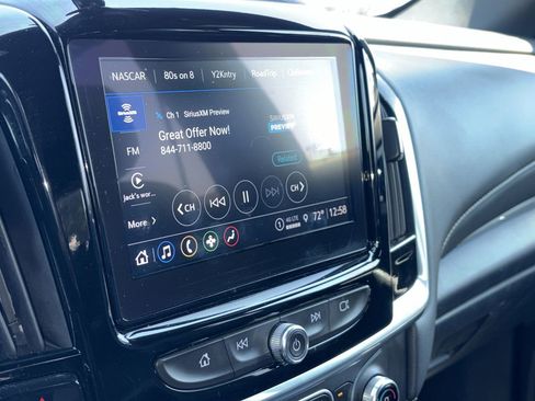 Used 2023 Chevrolet Traverse LT w/ LPO, Floor Liner Package AWD/4WD image 10
