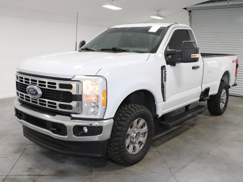 Used 2023 Ford F350 XLT w/ 360-Degree Camera Package image 4