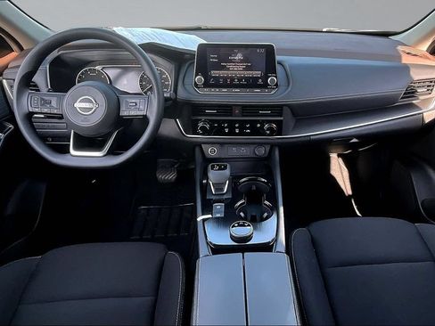 Used 2023 Nissan Rogue S AWD/4WD image 7