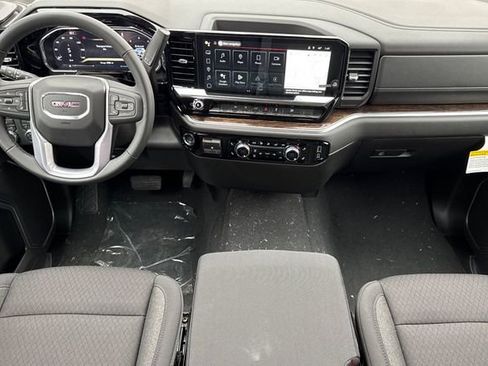 New 2026 GMC Sierra 1500 Elevation image 15