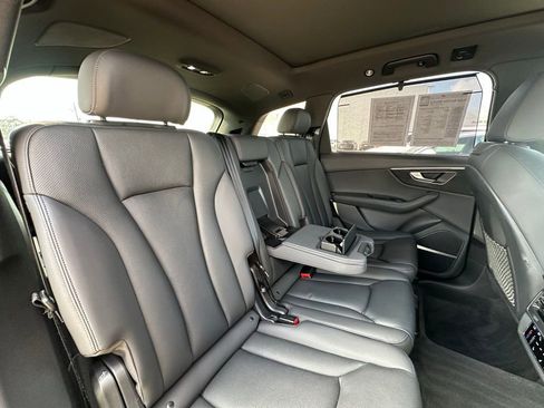 Used 2022 Audi Q7 3.0T Prestige image 25