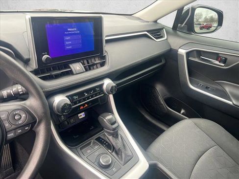 Used 2024 Toyota RAV4 AWD Hybrid image 15