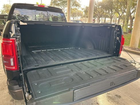 Used 2016 Ford F150 Lariat w/ Equipment Group 502A Luxury image 40