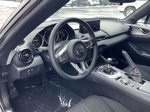 New 2025 MAZDA MX-5 Miata Club w/ Weather Package image 8