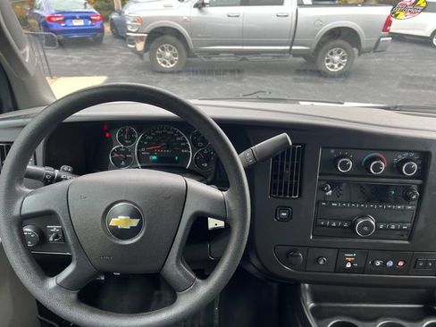 Used 2021 Chevrolet Express 2500 Work Van image 25
