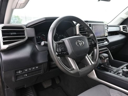 Used 2022 Toyota Tundra SR5 AWD/4WD image 15