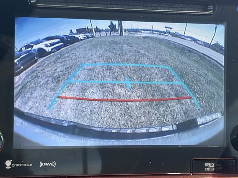 Used 2018 Toyota Tacoma TRD Off-Road AWD/4WD image 39