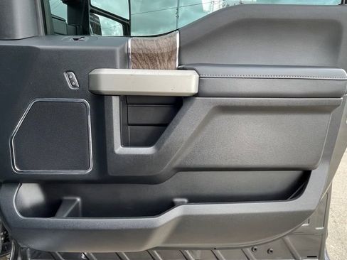 Used 2019 Ford F350 Lariat w/ Lariat Value Package image 35