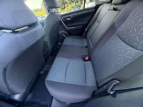 Used 2025 Toyota RAV4 XLE AWD/4WD image 49