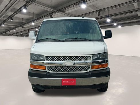 Used 2021 Chevrolet Express 2500 w/ Driver Convenience Package RWD image 18