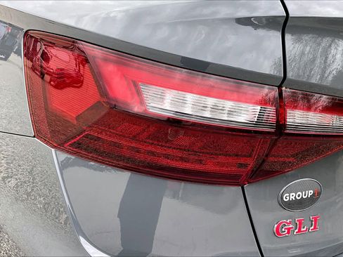 Used 2021 Volkswagen Jetta GLI FWD image 28