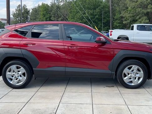 Used 2025 Hyundai Kona SE image 16