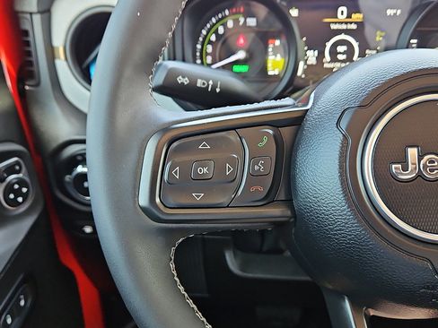 Used 2025 Jeep Wrangler Unlimited Sport S 4xe AWD/4WD image 17