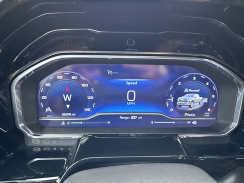 Used 2023 Chevrolet Silverado 1500 LT image 16