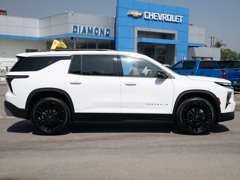 New 2026 Chevrolet Traverse LT w/ Driver Confidence Package image 3