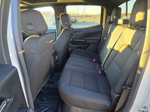 New 2026 GMC Canyon Elevation w/ Convenience Package image 16