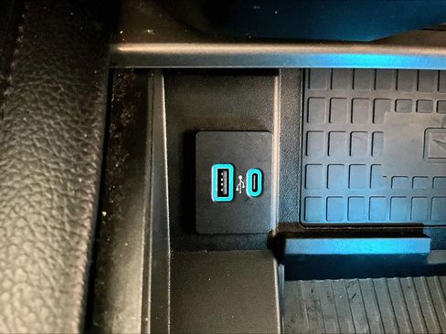 Used 2021 Ford Expedition Max XLT image 34