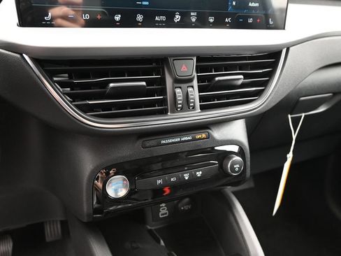 New 2024 Ford Escape SE w/ PHEV Premium Package FWD image 19