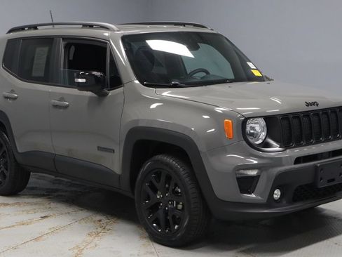 Used 2022 Jeep Renegade Altitude AWD/4WD image 1
